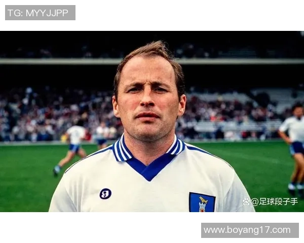 美国足球历史上最具影响力的第一足球明星是谁揭秘 美国足球历史上最具影响力的第一足球明星是谁揭秘